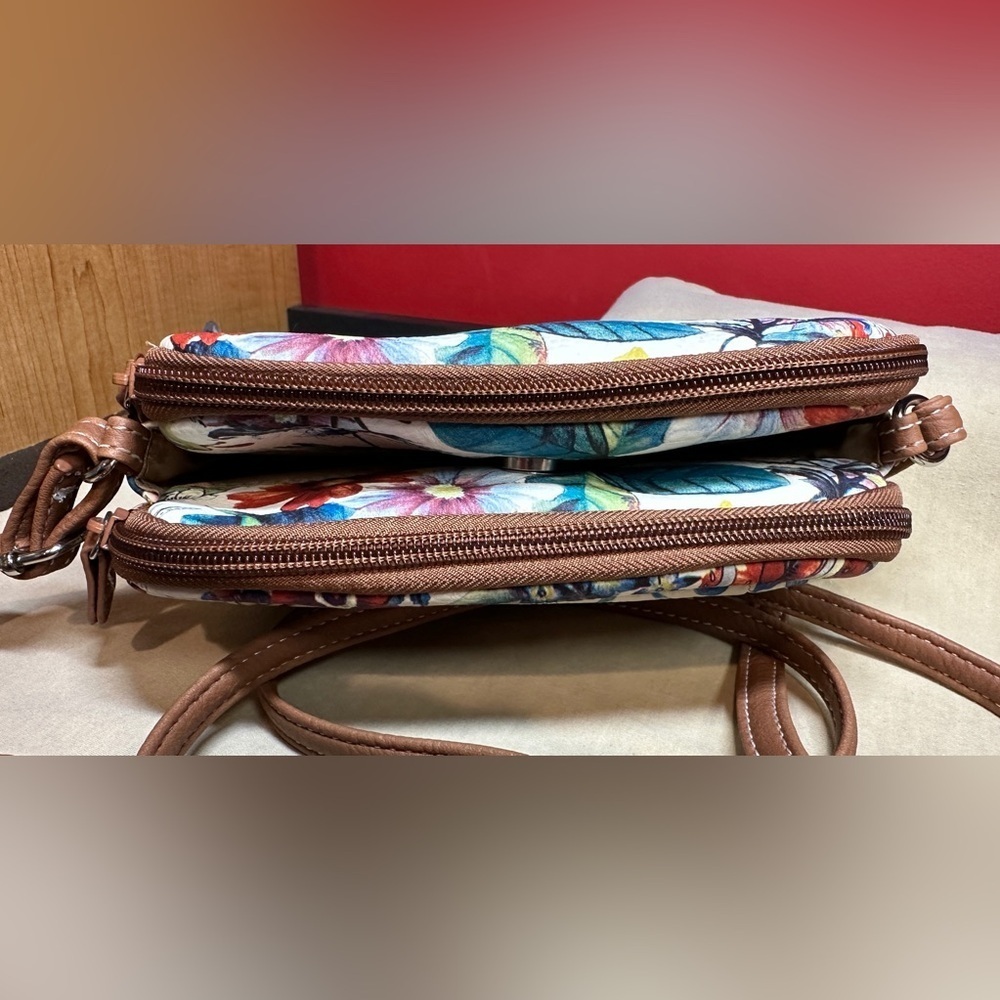 MultiSac Small Crossbody Bag Faux Leather Off-White Multi Color Floral Design - Picture 4 of 13